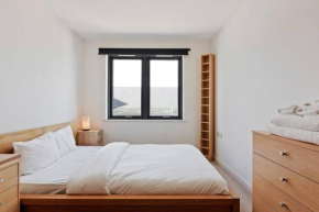 Modern 2 Bedroom Apartment in Homerton